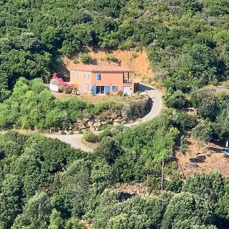 Confina Holiday home