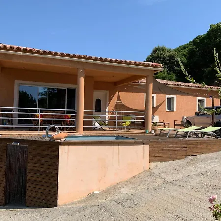 Semesterbostad Confina